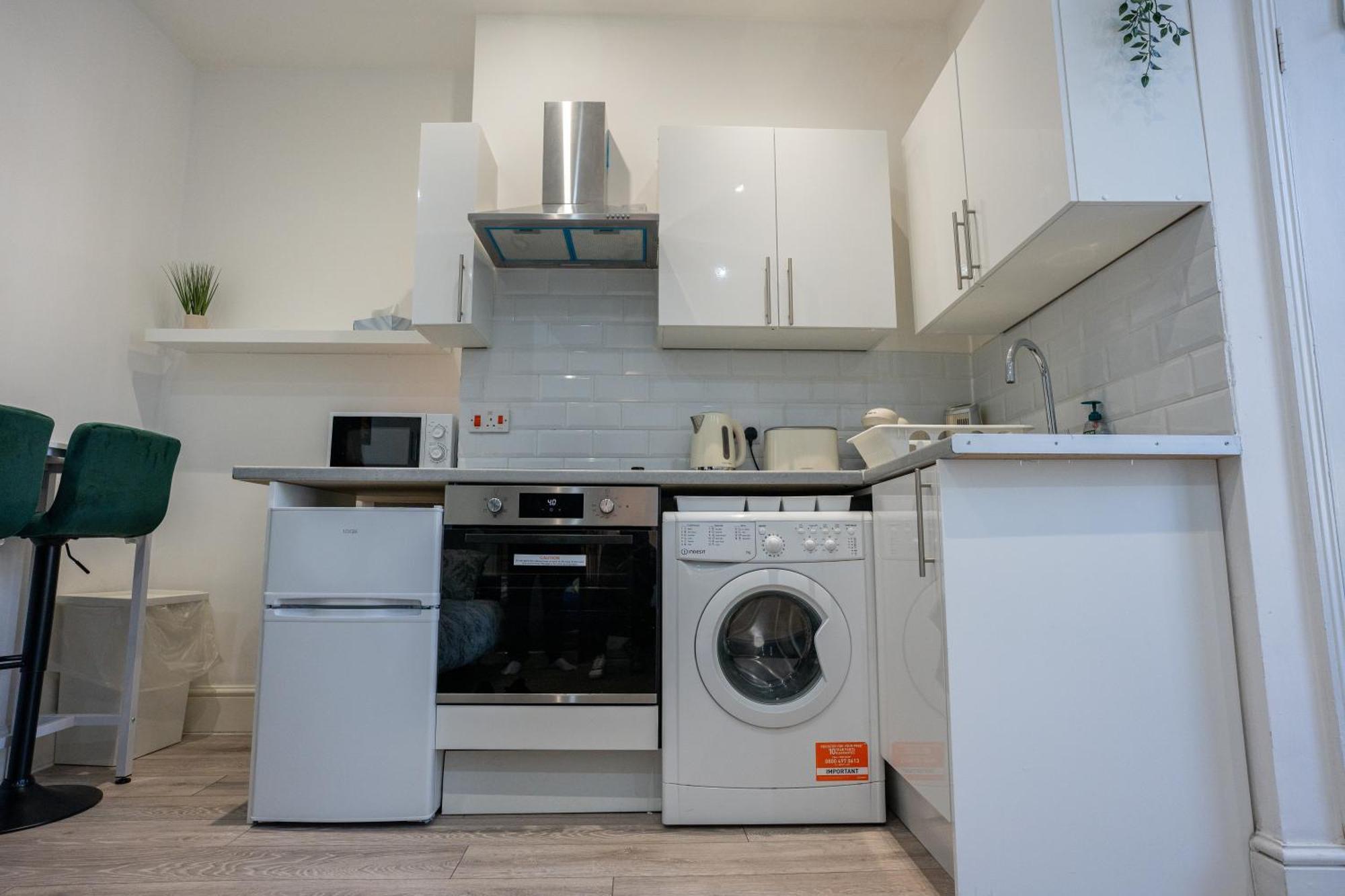 Beautiful Studio Flat In Hackney Next To Overground Station London Exterior photo